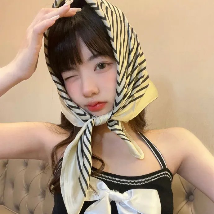 深夜中的企鹅